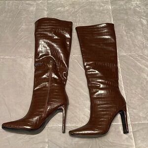 Liliana brown snakeskin boot/heels